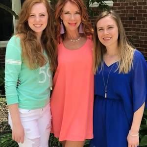 Meet your Posher, Lynn